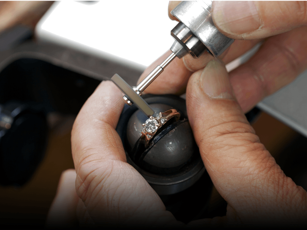 Read more about From Niche to Mainstream: How Lab-Grown Diamonds Are Disrupting the Traditional Jewelry Market