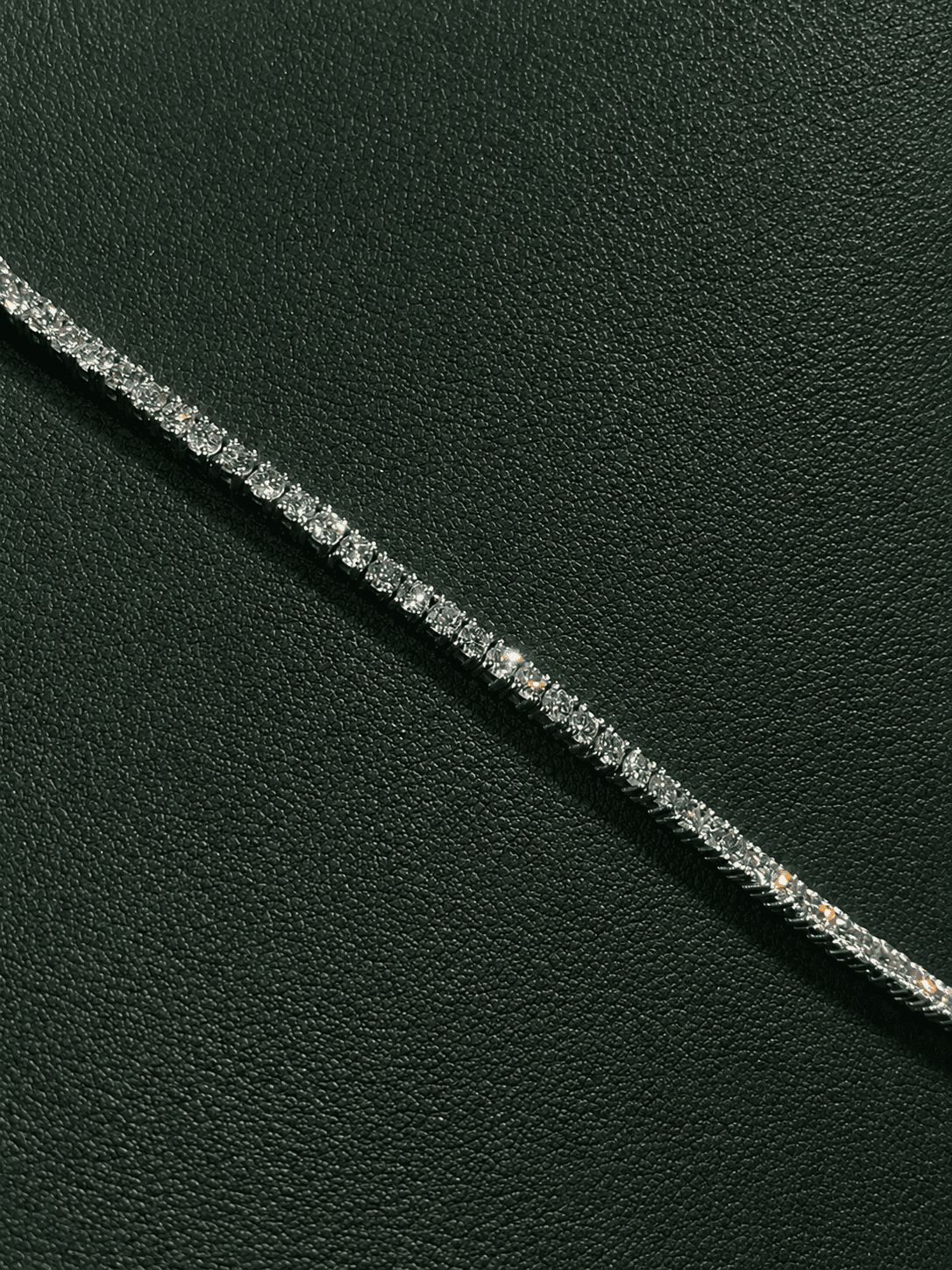 The Wealth You Can Wear: Why a Diamond Tennis Bracelet is a Smart Investment