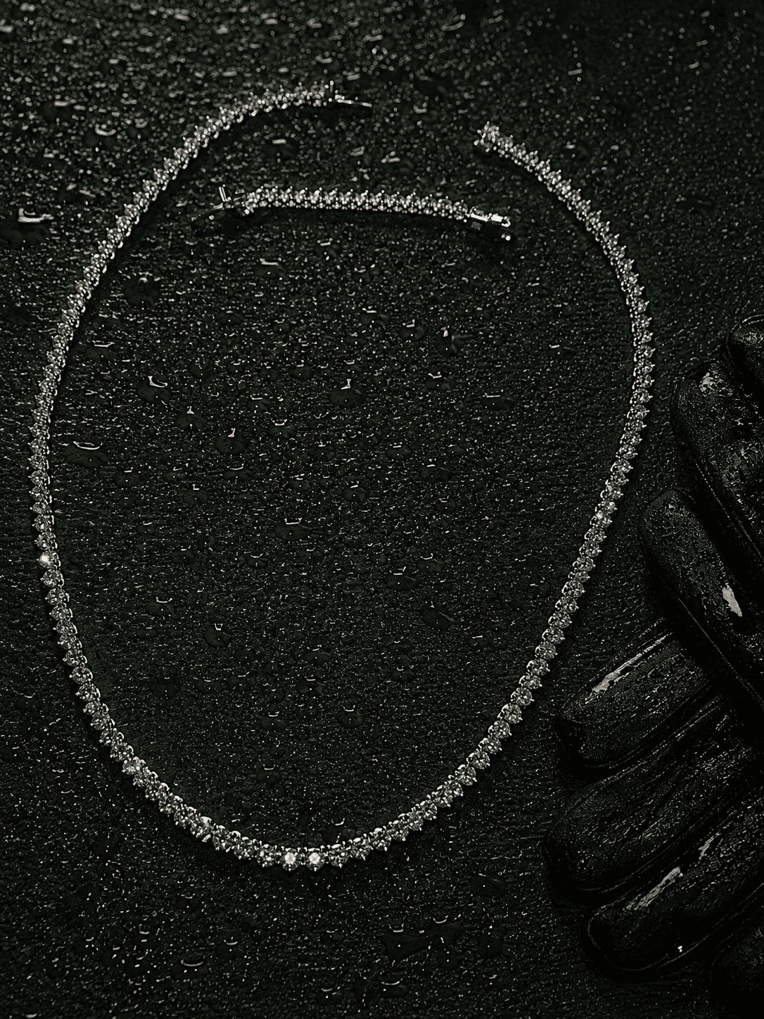 Round vs Oval Diamond Tennis Bracelet: Which Should You Choose?